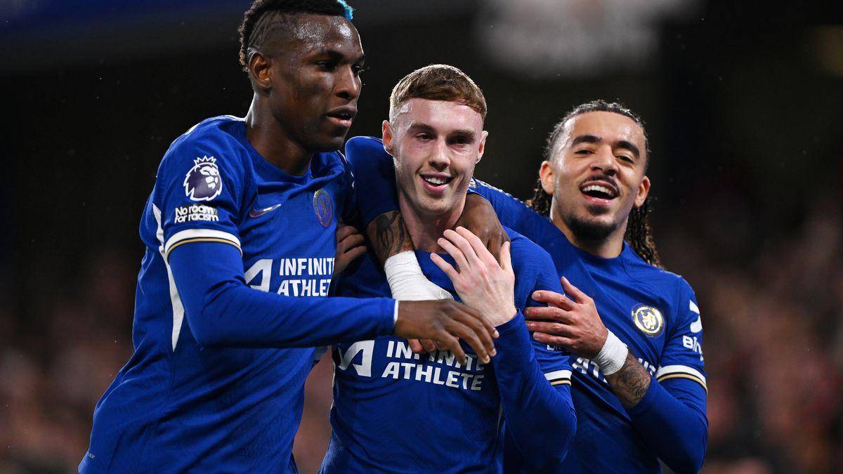 关于巴黎圣日耳曼主帅力推年轻球员,引发球员士气高涨的信息 关于巴黎圣日耳曼主帅力推年轻球员,引发球员士气高涨的信息