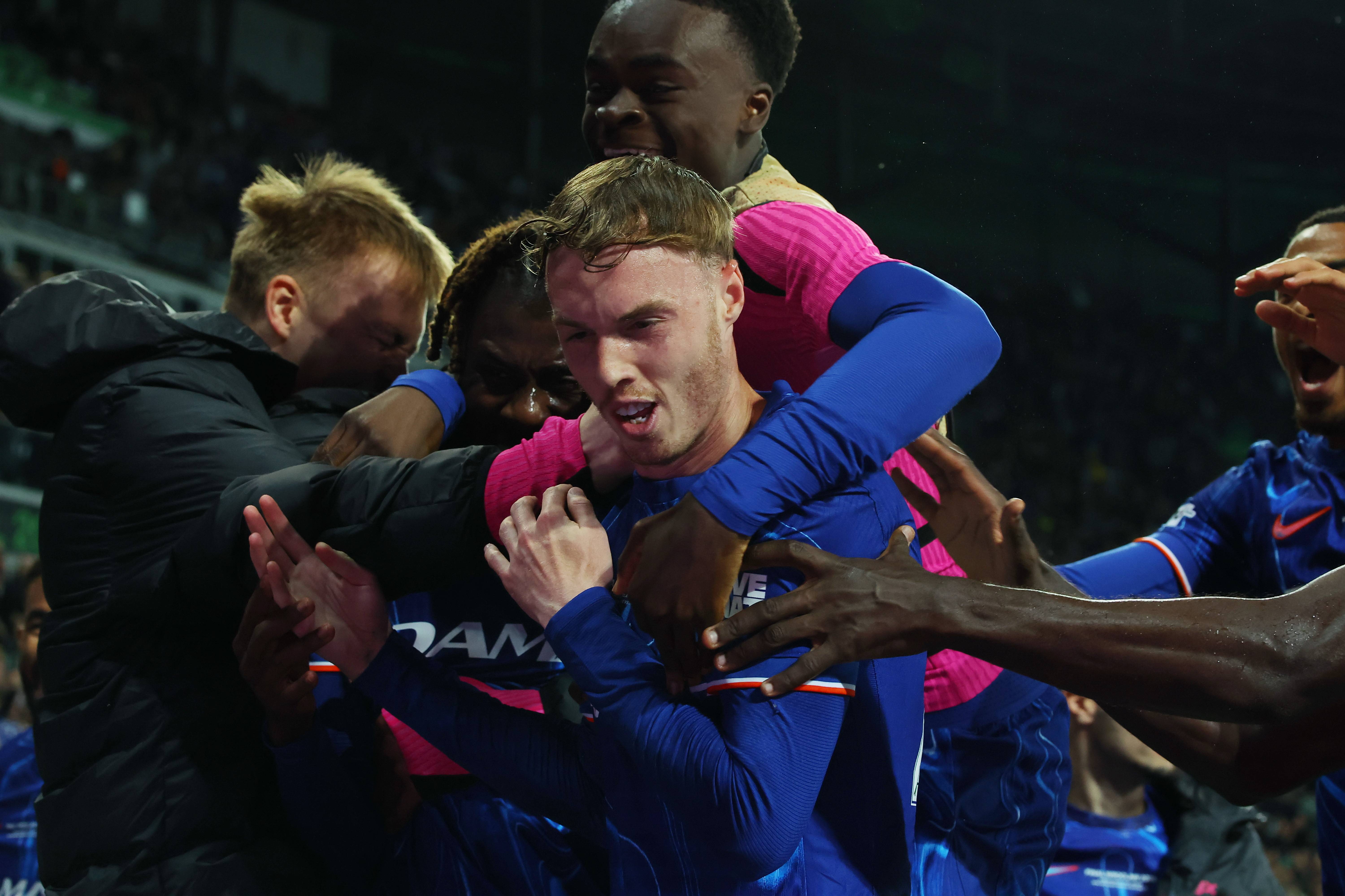 贝尔格莱德游击队在比赛中大获全胜 贝尔格莱德游击队在比赛中大获全胜