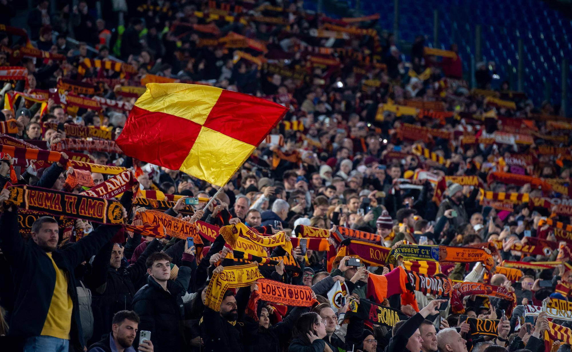 包含罗马主场战平,争冠形势严峻的词条 包含罗马主场战平,争冠形势严峻的词条