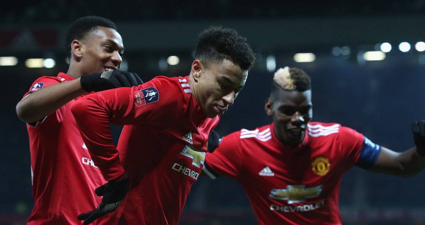 博格巴伤愈归来!曼联要勇往直前 博格巴伤愈归来!曼联要勇往直前