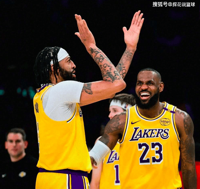 热火战胜湖人,取得两连胜 热火战胜湖人,取得两连胜