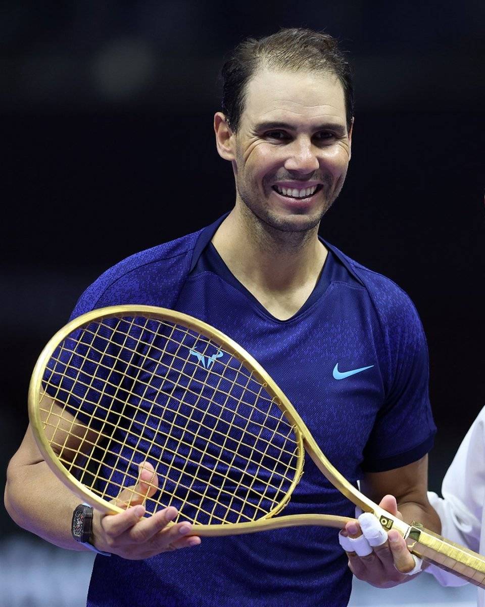 爱游戏官方-意大利网球队翻盘日本网球队，纳达尔统治全场