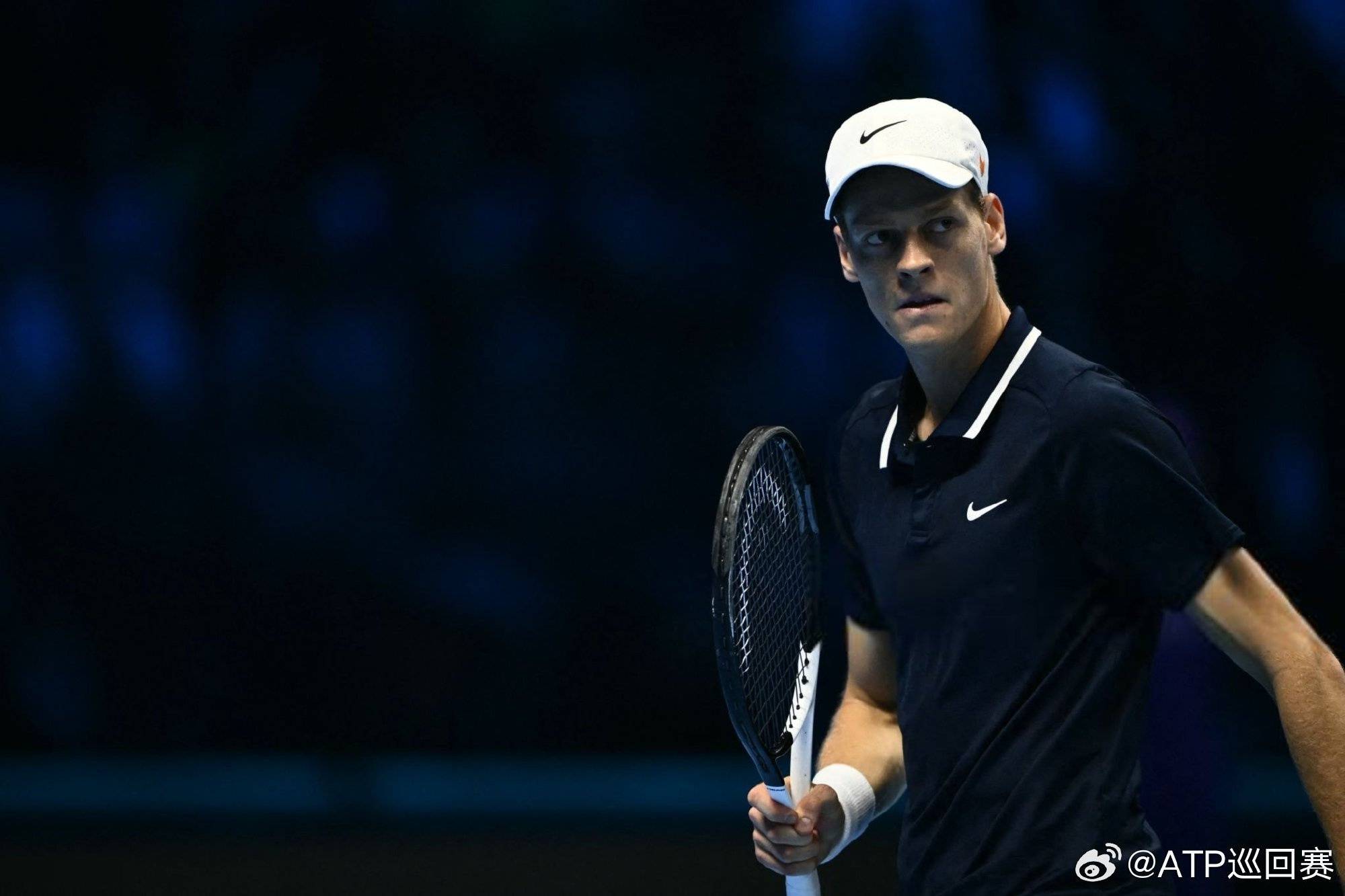 包含蒙特卡洛大师赛逆转ATP总决赛，辛纳点燃赛场的词条