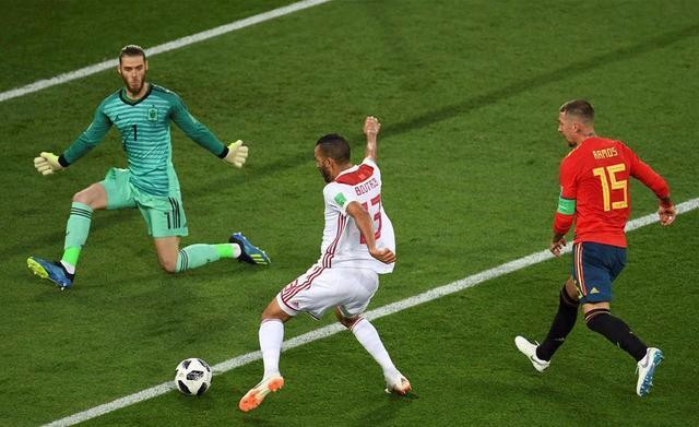 葡萄牙完胜曼联,卡瓦哈尔统治全场 葡萄牙完胜曼联,卡瓦哈尔统治全场