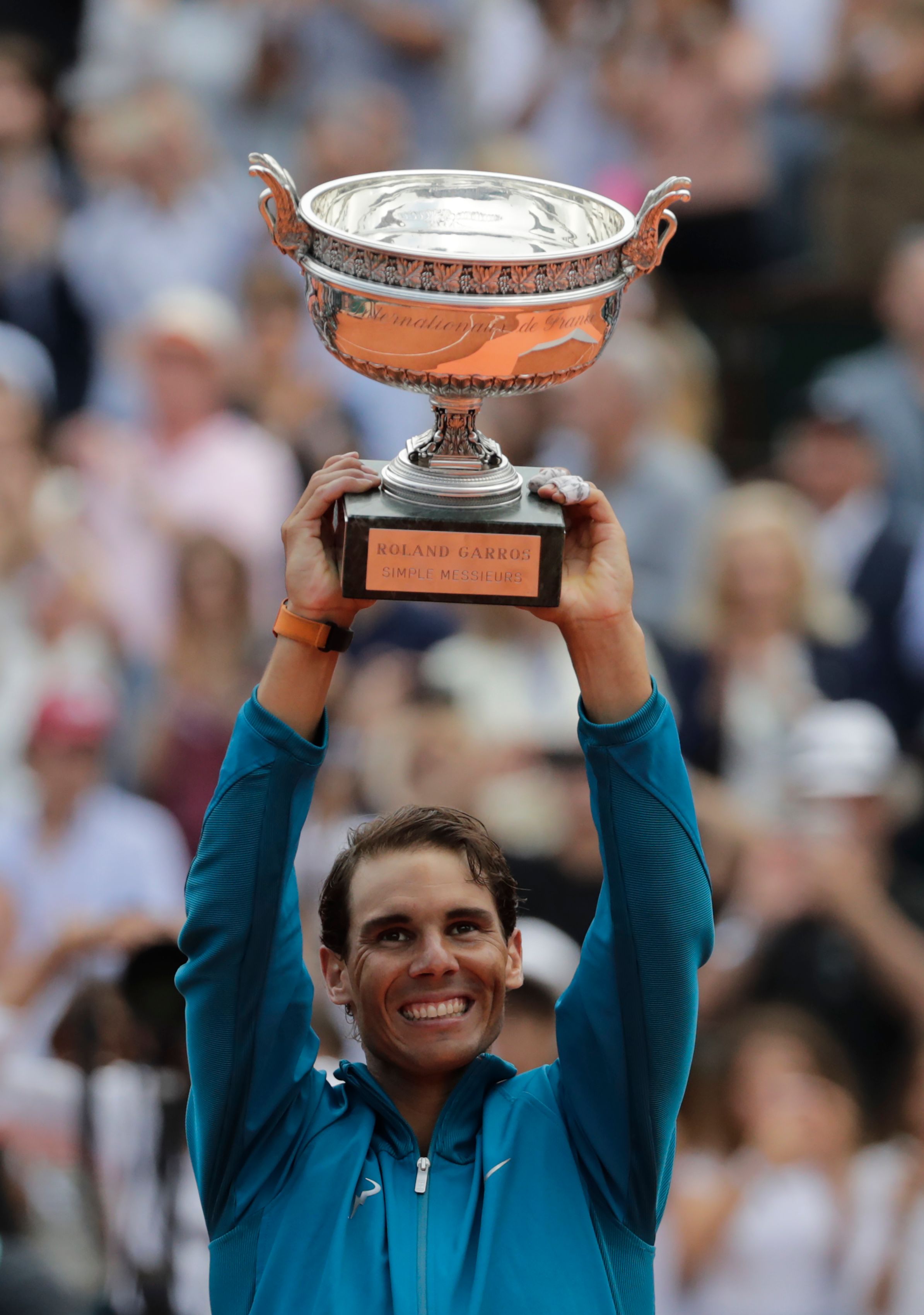 法网翻盘拉沃尔杯,纳达尔带队取胜 法网翻盘拉沃尔杯,纳达尔带队取胜