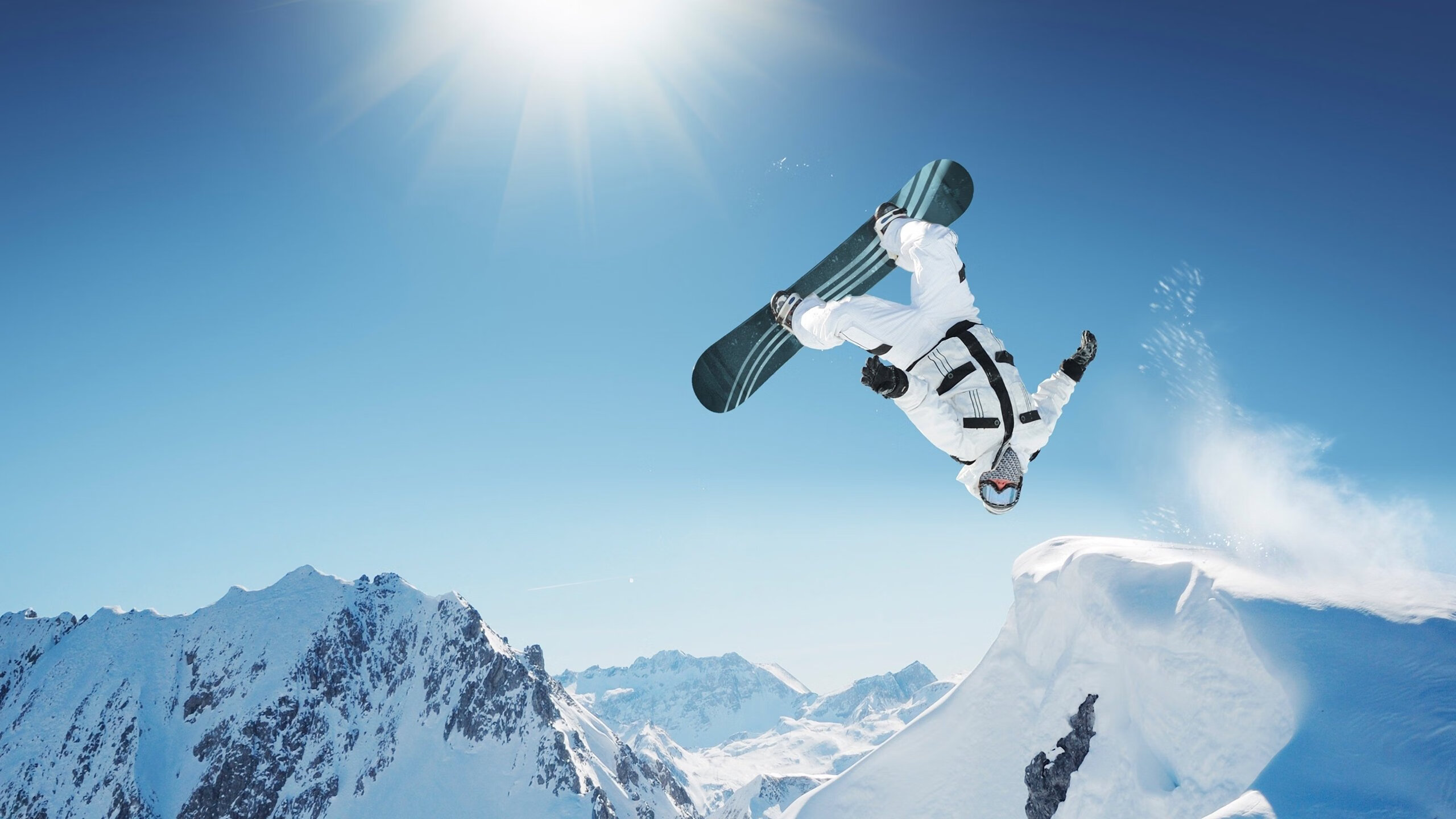 贝恩化身攻城锤！开拓者防线在活塞铁蹄下溃不成军