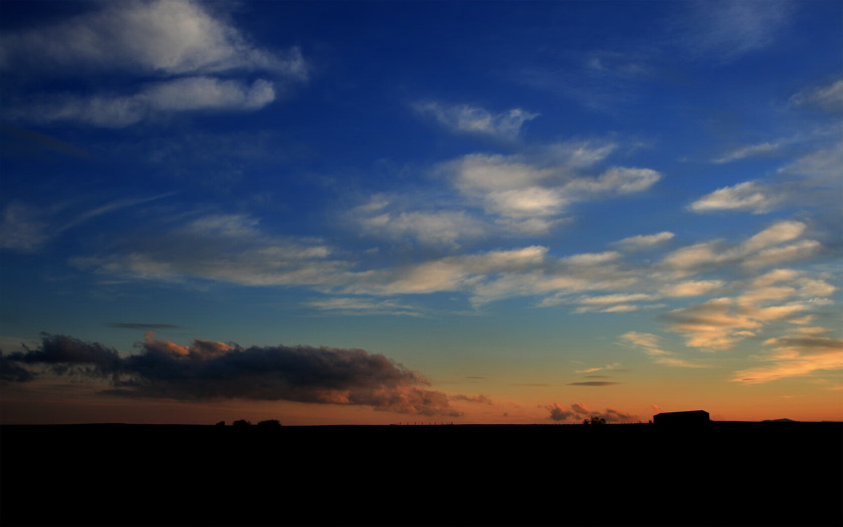 爱游戏tv-篮网强势压制灰熊，恩比德焦点战证明自我，NBA双星闪耀之夜