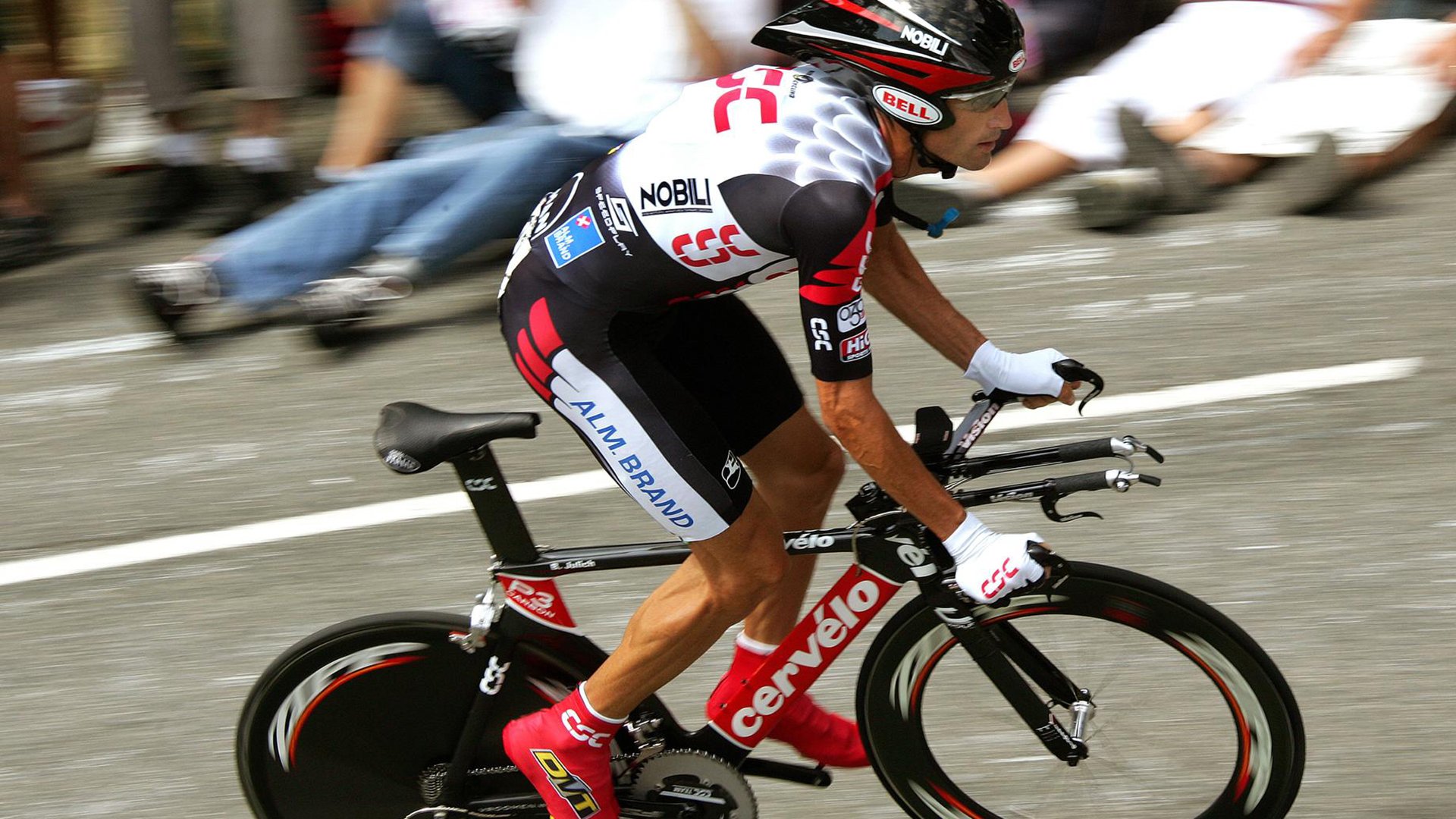 火箭横扫魔术，当哈登以英超争冠模式接管比赛